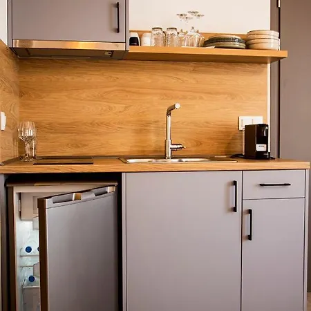 Arodo 4* Nea Iraklitsa