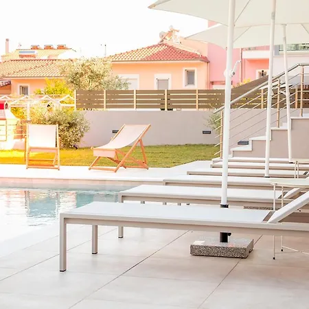 Arodo Hotel apartamentowy 4*