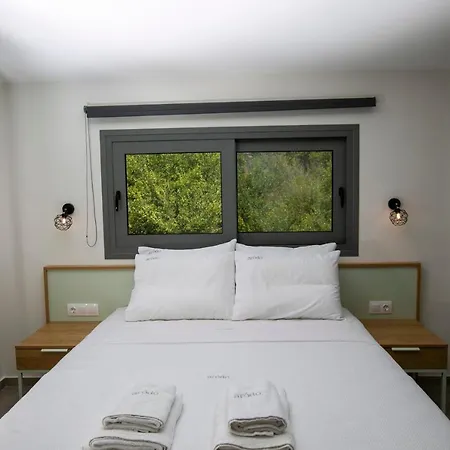 Arodo Hotel apartamentowy Nea Iraklitsa