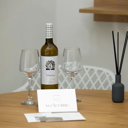 Arodo Hotel apartamentowy Nea Iraklitsa