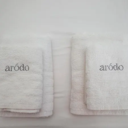 Arodo Hotel apartamentowy Nea Iraklitsa