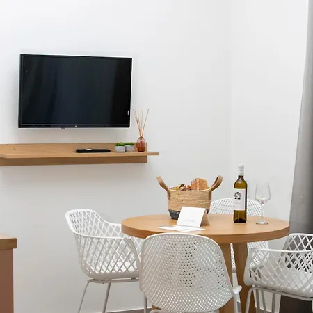 Arodo 4* Nea Iraklitsa