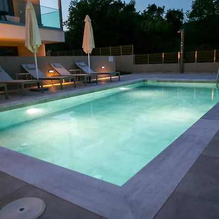 Arodo 4* Nea Iraklitsa