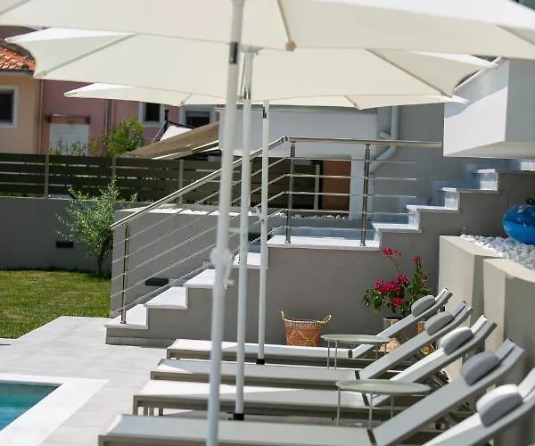 Arodo Lejlighedshotel Nea Iraklitsa